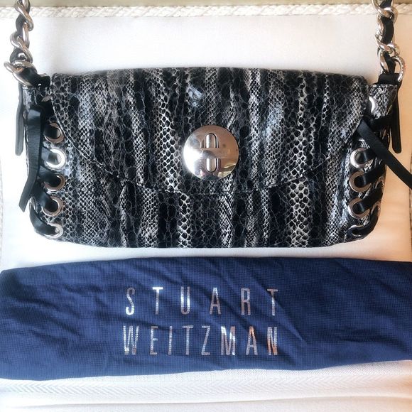 Stuart Weitzman Handbags - PRICE⬇️Stuart Weitzman Leather Reptile Emboss Bag🌺
